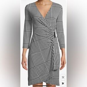 Calvin Klein - Houndstooth Wrap Dress